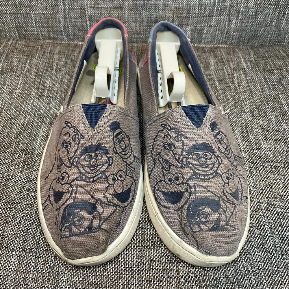 Toms Kids Seasame Street Grey Slip Ons Size 4